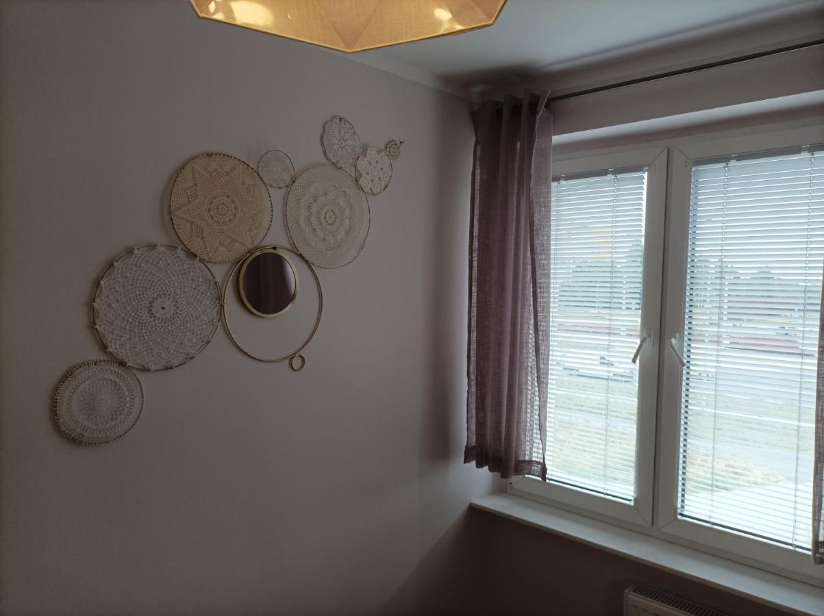 Apartament Azyl *